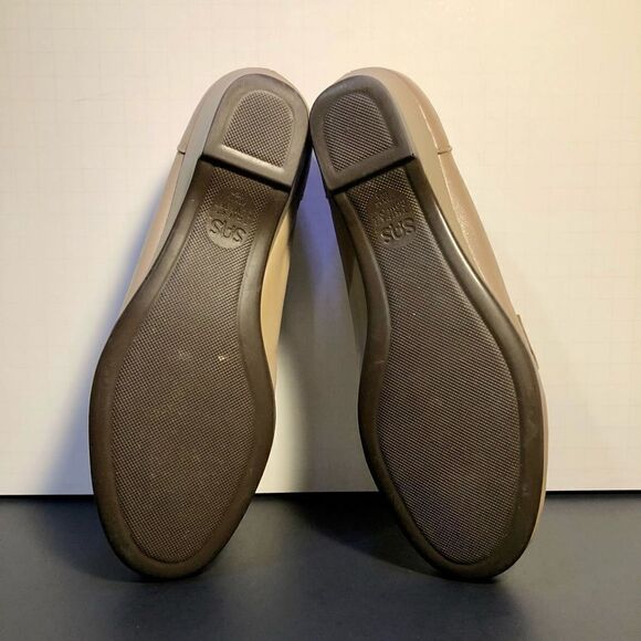 Womens SAS Tripad Comfort Beige Slip On Loafers / Size 7 - Picture 8 of 9